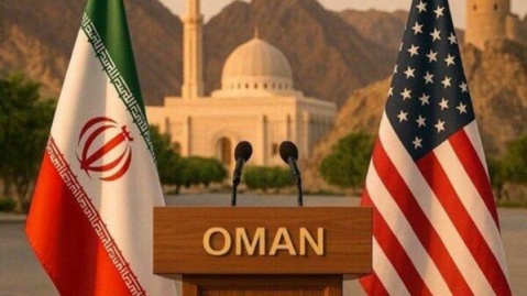 آمریکا به عمان برای فاصله گرفتن از ایران فشار وارد می‌کند
