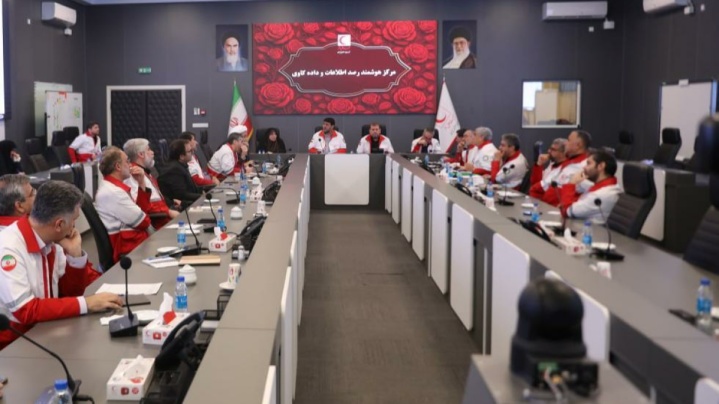 تأکید کولیوند بر پرداخت به‌موقع مطالبات امدادگران