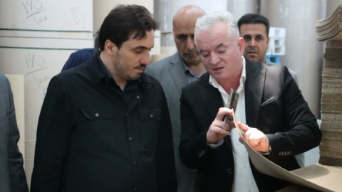 واحدهای تولیدی فعال در شرایط دشوار، قهرمانان جهاد اقتصادی اند