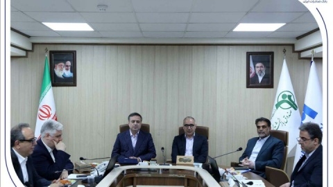 ​اعطای ۳۶۰ هزار فقره تسهیلات به بازنشسته‌ها در پی امضای تفاهم‌نامه بانک صادرات ایران و صندوق بازنشستگی کشوری