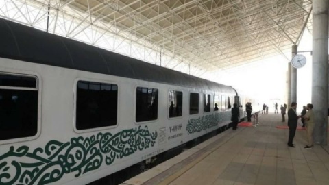 آغاز پیش‌فروش بلیت قطارهای مسافری برای ۱۷ تا ۳۱ خرداد