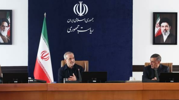 پزشکیان: می‌خواهیم نظام اداری به گونه‌ای مدیریت شود که امکان رانت از بین برود