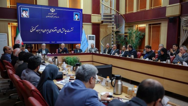 آثار تحریم‌ها بر اقتصاد کشور قابل‌انکار نیست/ ایران تسلیم نخواهد شد
