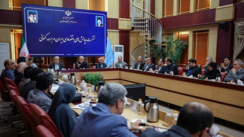 آثار تحریم‌ها بر اقتصاد کشور قابل‌انکار نیست/ ایران تسلیم نخواهد شد