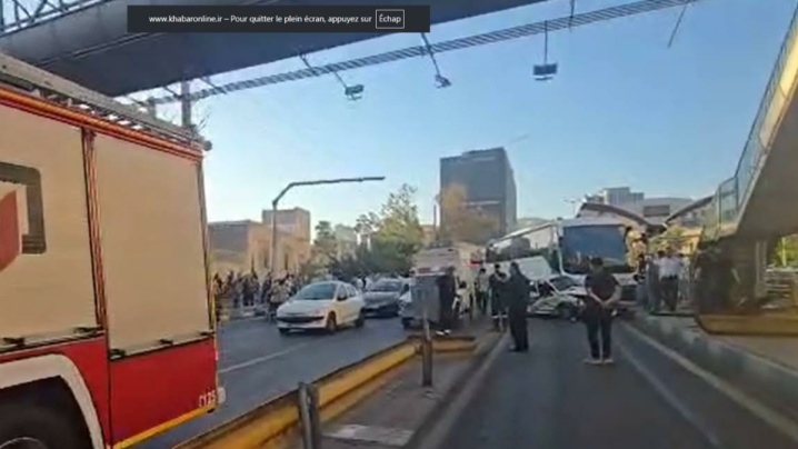فیلم / تصادف هولناک اتوبوس با ۱۲ خودرو در اشرفی اصفهانی تهران