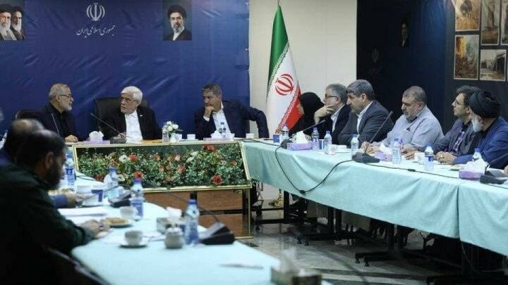 عارف: بخشنامه‌های ستاد تشییع رهبر شهید در حکم مصوبات دولت است