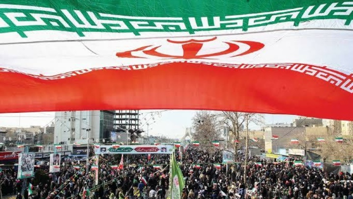 توصیه چهره های مختلف به حفظ وحدت بعد از تفاهم ایران و امریکا