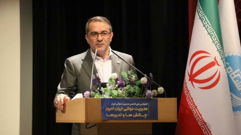 رفیعزاده : کارمندان خط مقدم، سیاستگذاران واقعی هستند