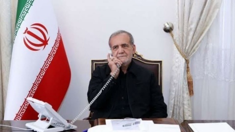 گفت‌وگوی تلفنی رئیس جمهور با سران پاکستان و قطر