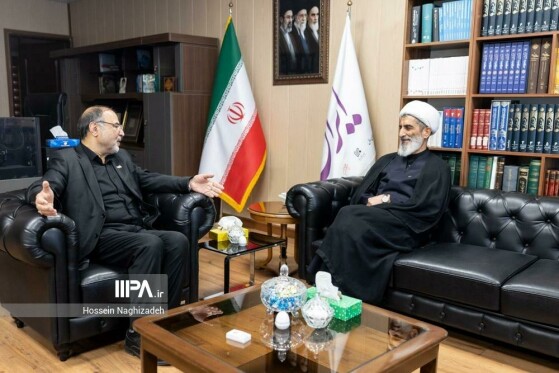 بازدید معاون قوه قضاییه و رئیس مرکز حل اختلاف کشور از روزنامه ایران