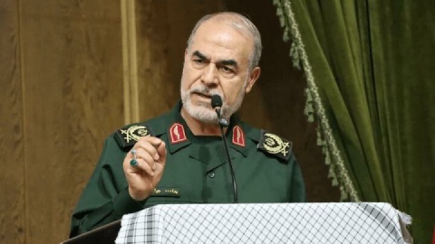 معاون سیاسی سپاه: ”علی الاصول” به معنی عدم مذاکره با آمریکا نیست/ رهبری اذن مذاکره با آمریکا را دادند