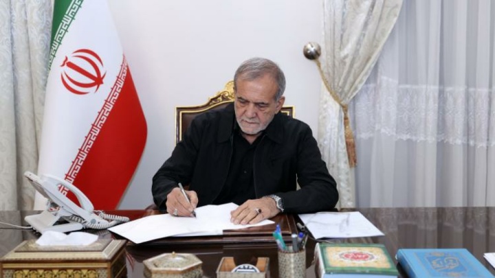 کشور امام‌حسینی باید کشوری برخوردار از عزت و سربلندی باشد / خون امام حسین (ع) انسان‌های مظلوم را در برابر ظلم به ایستادگی فراخوانده