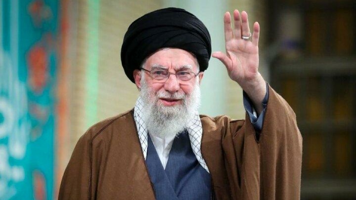 استقرار ۵ بیمارستان صحرایی در مصلای تهران برای مراسم وداع با رهبر شهید