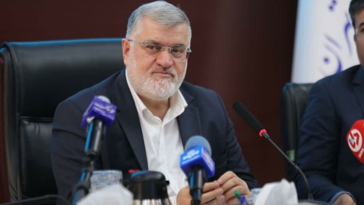 مسدود شدن راه‌های‌ ورود به تهران کذب است/ محدودیت‌ ترافیکی در اطراف مراسم تشییع