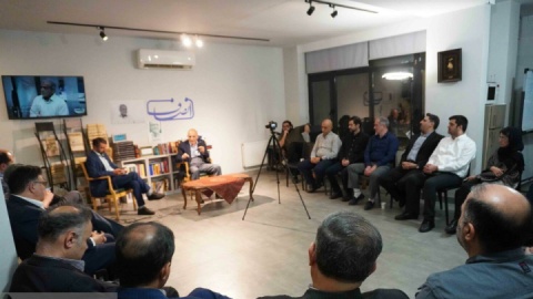 عبدالعلی‌زاده: تغییرات گسترده در راه است / جلایی‌پور: از رای به پزشکیان پشیمان نیستم