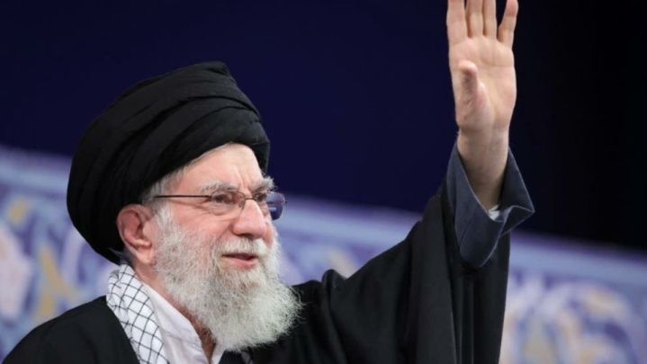 بیانیه وزارت فرهنگ و ارشاد اسلامی/ دعوت از اهالی فرهنگ، هنر و رسانه برای حضور در آیین وداع و تشییع پیکر رهبر شهید انقلاب