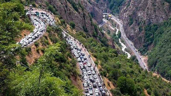 جاده چالوس یکطرفه شد؛ ترافیک سنگین راه‌ها