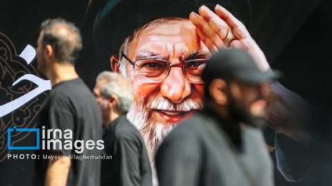 عکس نوشت رسانه رهبرمعظم انقلاب با مضمون” آن مشتِ گره کرده...”