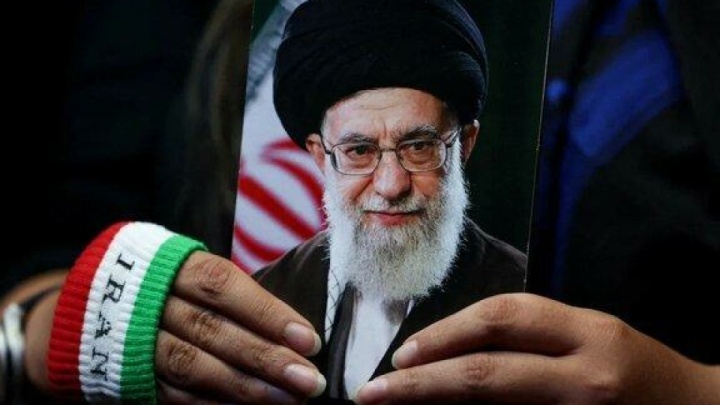 اعتراف دشمنان به به ویژگی‌های منحصر به فرد رهبر شهید انقلاب