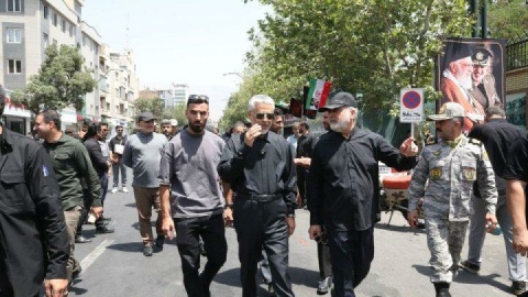 دریادار سیاری: مردم با حضور میلیونی خود در مراسم وداع با رهبر شهید حماسه آفریدند