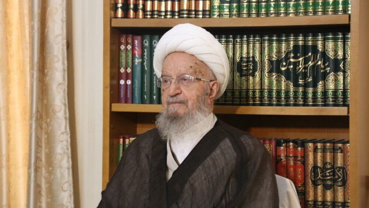 آیت الله مکارم شیرازی: قاتلان رهبر شهید از کیفر الهی مصون نخواهند ماند