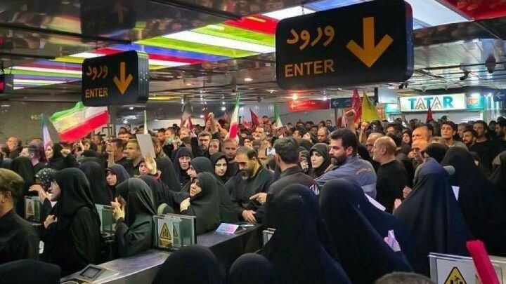 توقف خدمات در ایستگاه متروی امام حسین به‌ دلیل تراکم شدیدجمعیت