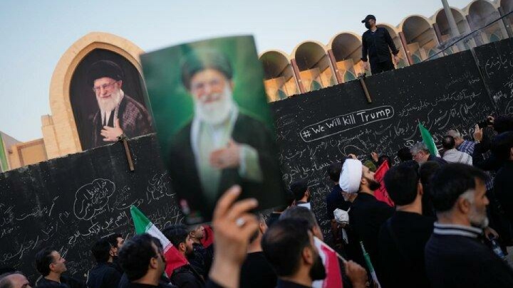 مراسم تشییع رهبر شهید انقلاب پیوند میان ملت و دولت را در برابر جهانیان به نمایش گذاشت