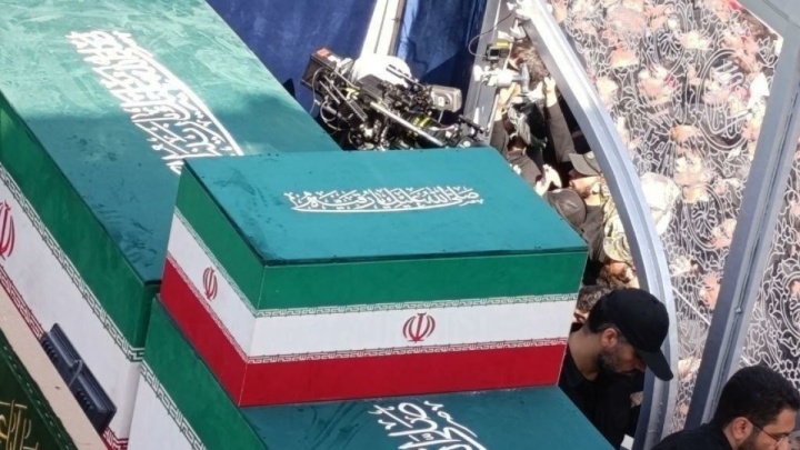 استاندار نجف: پیکر رهبر شهید ایران فردا وارد نجف خواهد شد