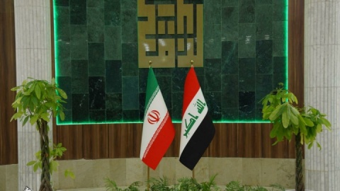 تصاویر/ تصاویر محل ادای احترام به پیکر مطهر رهبر شهید در فرودگاه نجف اشرف