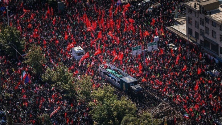 اعرافی: تشییع تاریخی رهبر شهید سد استواری در برابر دشمنان شکل داد