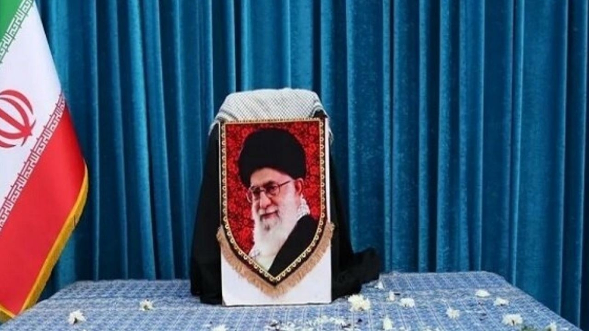 فیلم/ آماده‌سازی محل تدفین پیکر رهبر شهید انقلاب در حرم مطهر رضوی