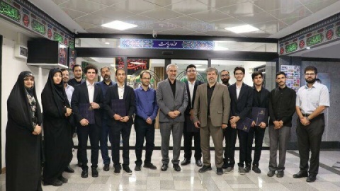دیدار وزیر اقتصاد با اعضای تیم اعزامی کشورمان به المپیاد جهانی اقتصاد
