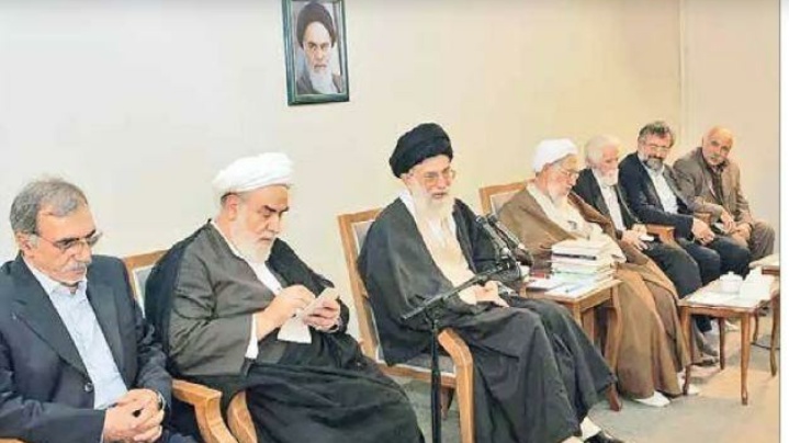 نگاه‌ آقای شهید ایران به شعر، مناسبتی و فرمایشی نبود