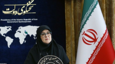 مهاجرانی: دولت با تمام ظرفیت پای کار مردم است