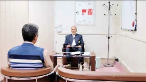 برای تشخیص روانشناسان واقعی لوگوی مشخص طراحی می‌شود