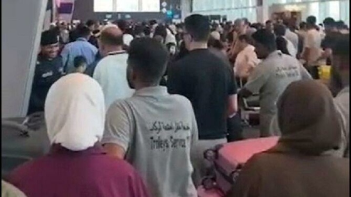 فیلم / ازدحام جمعیت در فرودگاه کویت در پی حملات تلافی جویانه ایران