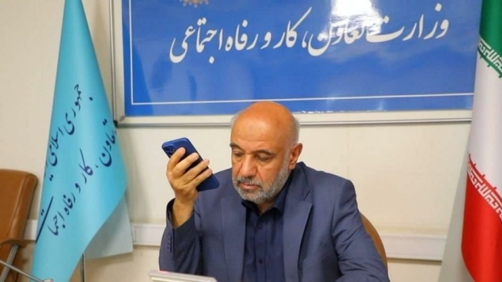 گفت‌وگوی برخط وزیر تعاون، کار و رفاه اجتماعی با خانواده دو شهید توان‌یاب هرمزگانی