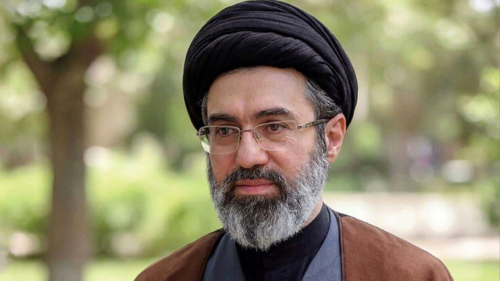 پیام تسلیت رهبر انقلاب به مناسبت درگذشت مادر شهیدان مظفر