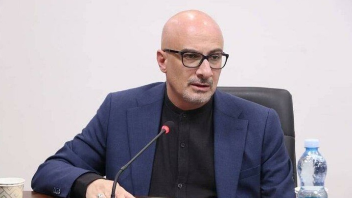طباطبایی مطرح کرد: شمع‌فروشانِ مخالف خورشید در صداوسیما!