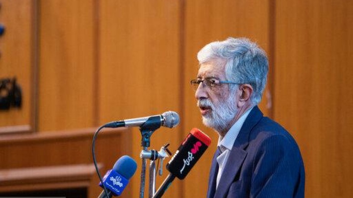 توصیه رهبر شهید بر حفظ حرمت جایگاه‌ رئیس‌جمهوری، وزیر و نماینده مجلس بود