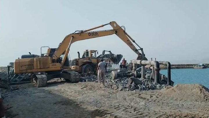 بازگشت آب به مدار روستاهای جاسک پس از ۴۸ ساعت