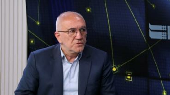مدیرعامل ایران‌ایر: افزایش مبادی پروازهای اربعین هما از ۷ به ۱۶ شهر رسید/ ظرفیت به ۳۵ هزار صندلی می‌رسد