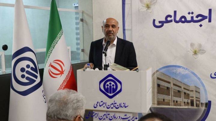 وزیر کار: توسعه متوازن و تداوم خدمت‌رسانی با وجود تحریم‌ها اولویت دولت است