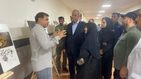 بازدید شینا انصاری از موزه شهر سوخته