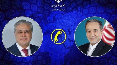 بررسی روند تحولات دیپلماتیک جاری در تماس تلفنی عراقچی با همتایان پاکستانی و عمانی