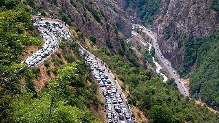 انسداد مسیر شمال به جنوب کندوان برای تخلیه ترافیک