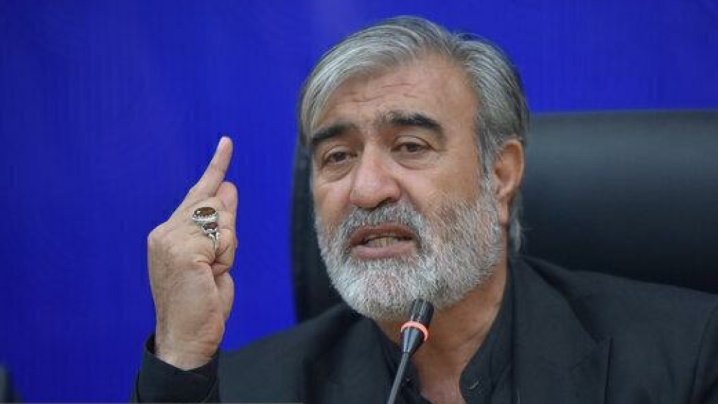 هشدار عزیزی به آمریکا: به زودی از منطقه اخراج می‌شوید