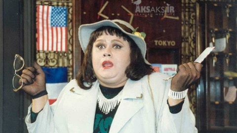 اکبر عبدی حیف شد