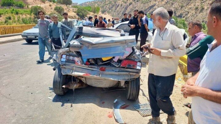 تریلی مرگ با ۱۲ خودرو در محور یاسوج اصفهان برخورد کرد + جزئیات