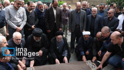 تصاویر/ تشییع پیکر «ابوالقاسم قاسم‌زاده» روزنامه نگار